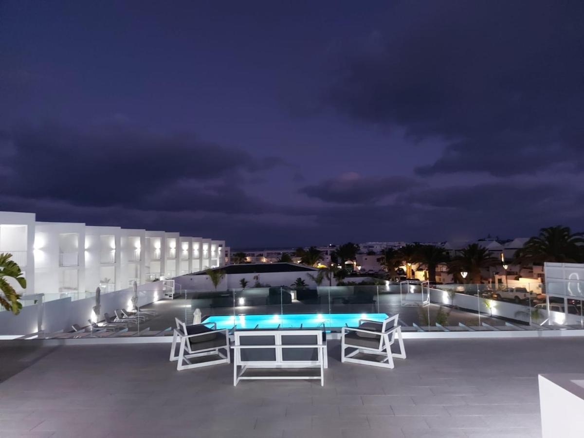 White Suite Deluxe Costa Teguise Dış mekan fotoğraf