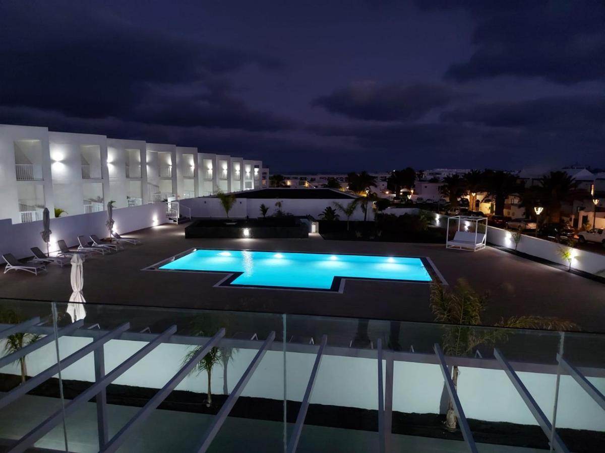 White Suite Deluxe Costa Teguise Dış mekan fotoğraf