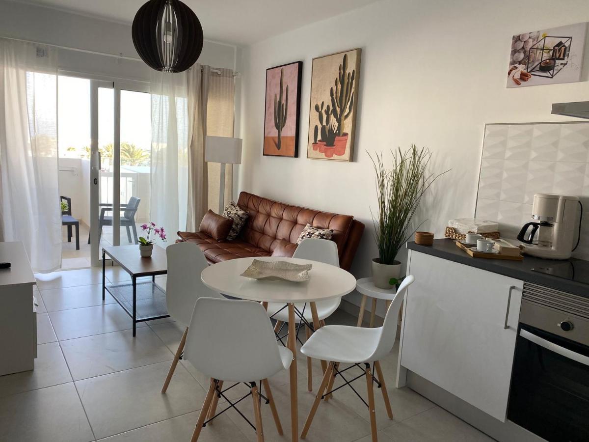 White Suite Deluxe Costa Teguise Dış mekan fotoğraf